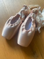 Ballett Spitzenschuhe Pointe FR Duval American Strong Gr. 39 NEU Hessen - Friedrichsdorf Vorschau