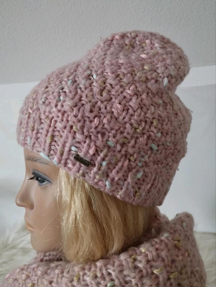 Mädchen Winterset Mütze mit Loopschal von Barts in Moosbach b. Vohenstrauß