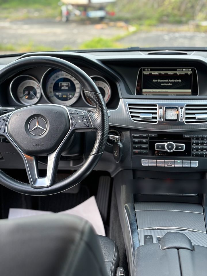 Mercedes E 220 cdi mit Standheizung, Automatik, Navi uvm in Bargeshagen