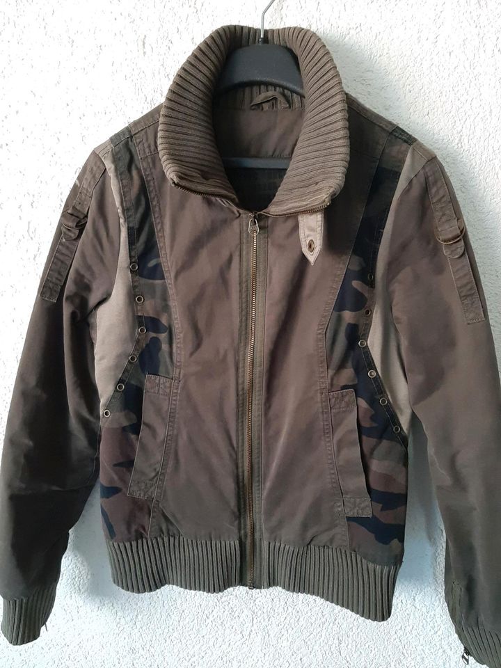 Vintage Bomberjacke in Egeln