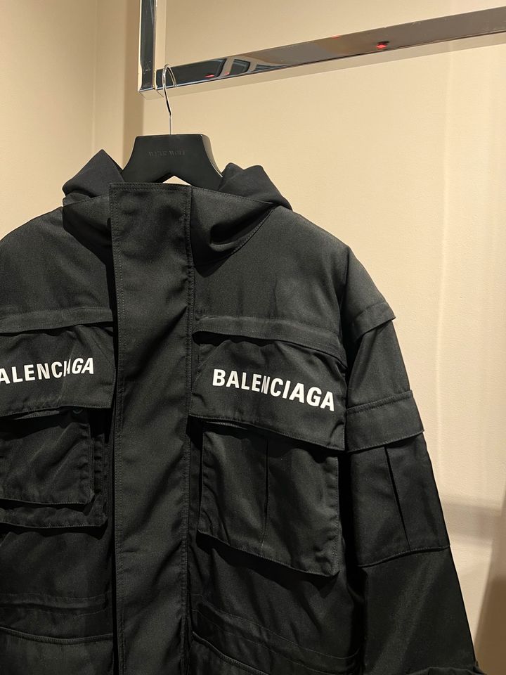 BALENCIAGA | Oversized All In Jacke in Düsseldorf