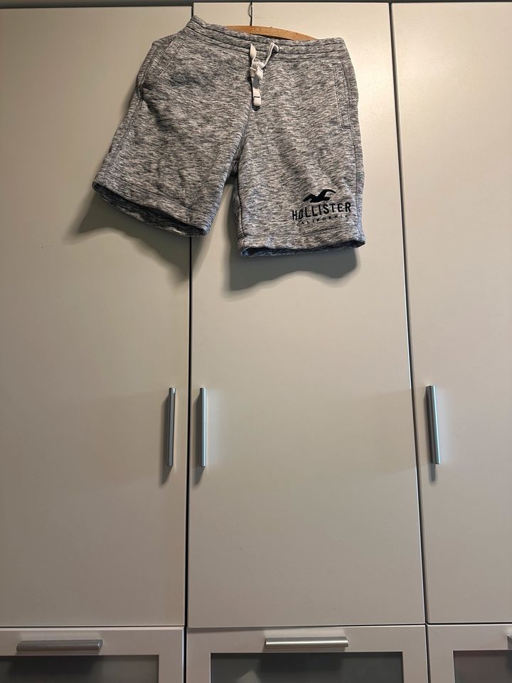 Hollister Shorts in Käshofen