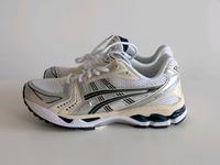 Asics Gel Kayano 14 white/silver Gr. 43,5 Köln - Ehrenfeld Vorschau