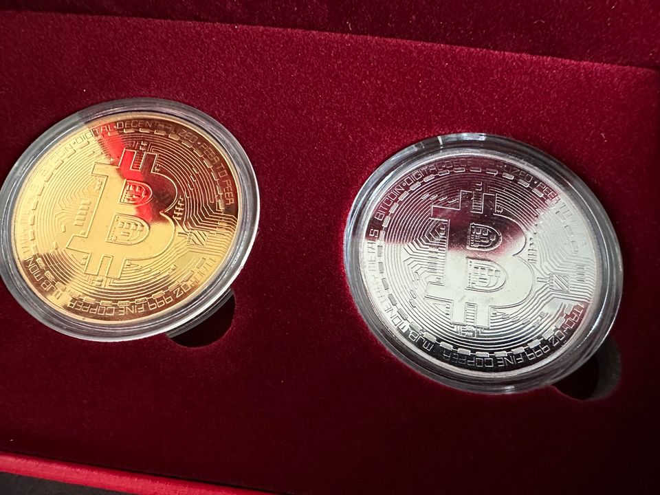 Geschenk-Set Bitcoin Münzen Gold + Silber inkl. Geschenk **NEU** in Waldsee