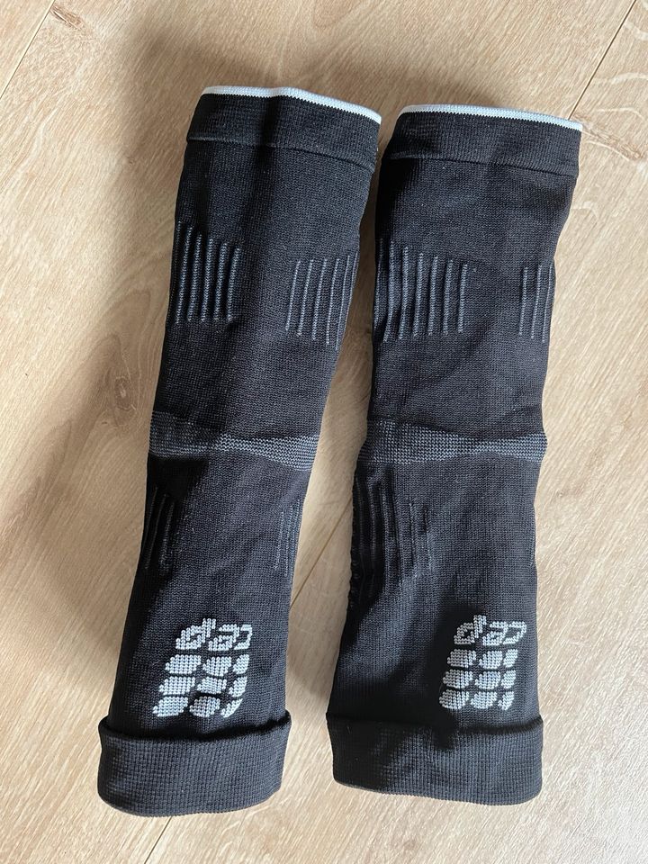 CEP Compression Plantar Sleeves / Socken in Wiesbaden