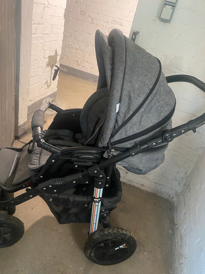 Kinderwagen 3in1 Babyschale mit Isonix + Babywanne in Salzgitter