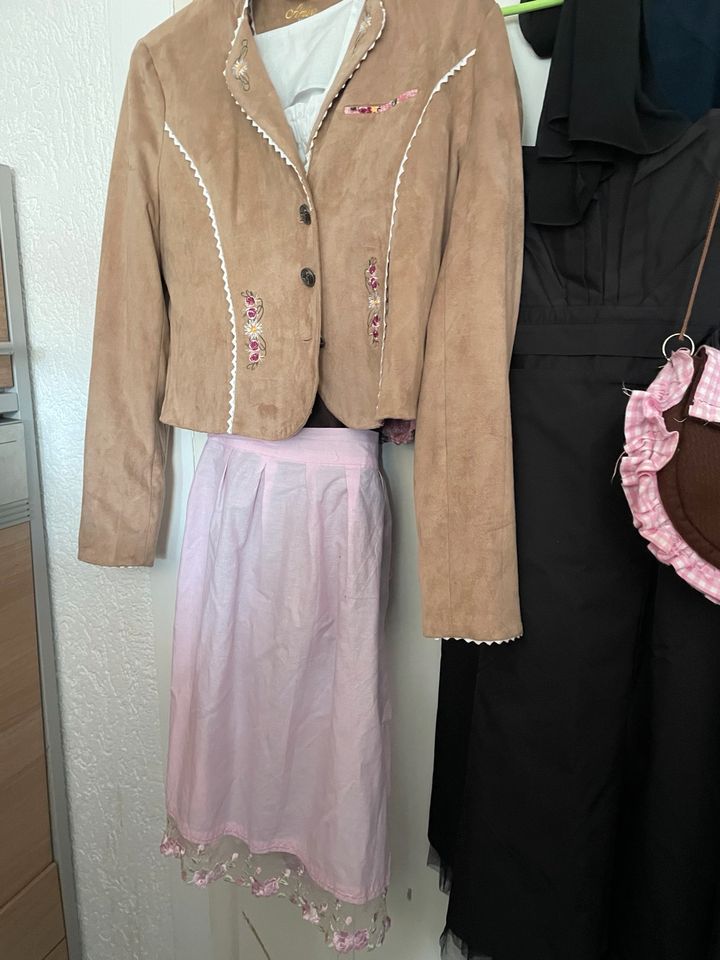 Dirndl dunkelbraun rosa mit passender Trachtenjacke und Tasche in Mönchweiler