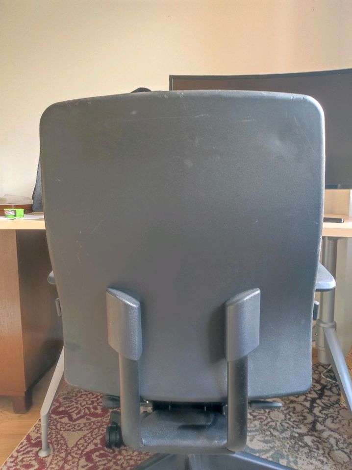 Schreibtisch Stuhl schwarz in München