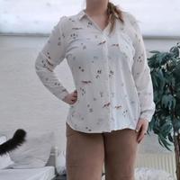 Wunderschöne Bluse mit kleinen Herbstmotiven weiß Gr 44 / 46 Gröpelingen - Oslebshausen Vorschau