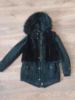 Schwarze Winterjacke mit Plüsch Hessen - Heusenstamm Vorschau