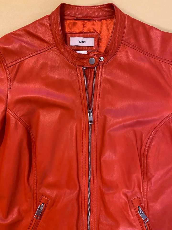 sportliche Damen Lederjacke in Hürth