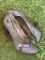Pumps Bugatti silber grau Gr. 38 Mecklenburg-Strelitz - Landkreis - Neustrelitz Vorschau