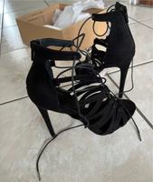 Sandaletten asos mit Riemen Riemensandaletten schwarz 39 Nordrhein-Westfalen - Bornheim Vorschau