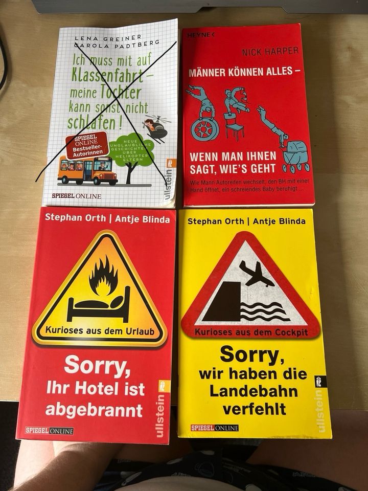 Diverse Bücher in Hamburg