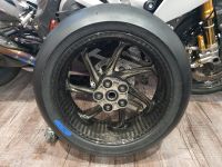 BMW HP4 Race Carbon Felgen komplett plug&play mit Reifen NEU Baden-Württemberg - Waghäusel Vorschau