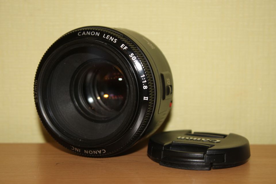 Objektiv Canon EF 50mm f/1.8 II Festbrennweite in Wuppertal