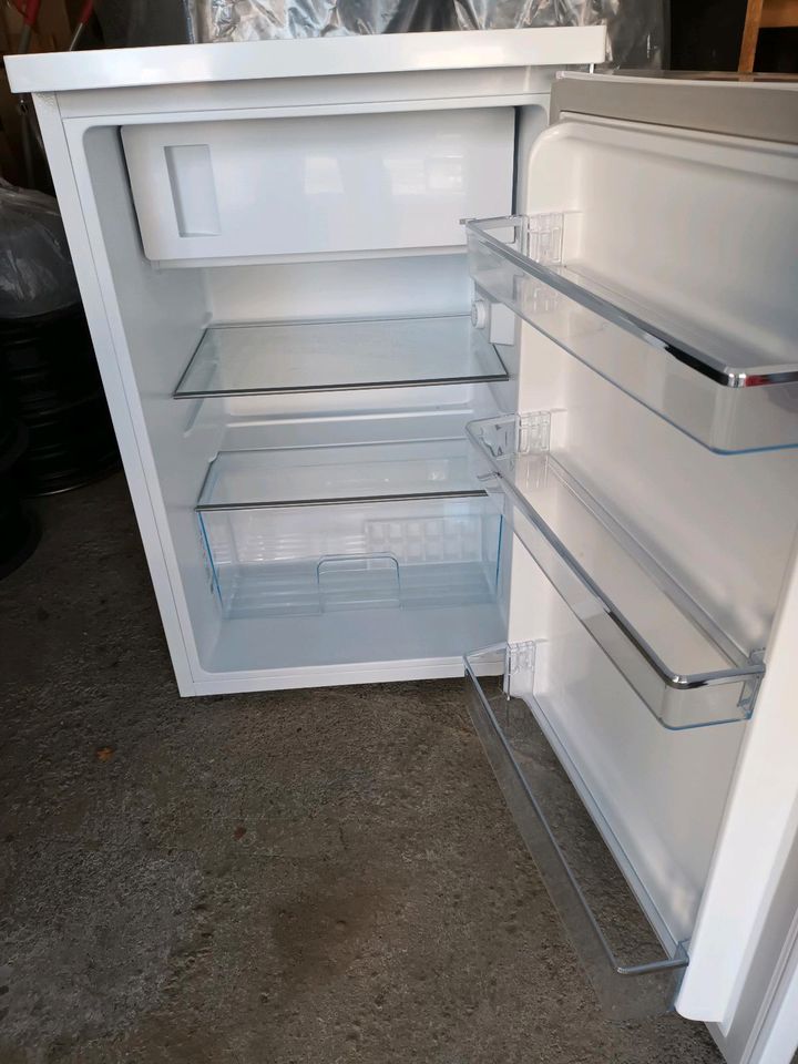 Kühlschrank mit Gefrierfach weiß küche in Neuwied