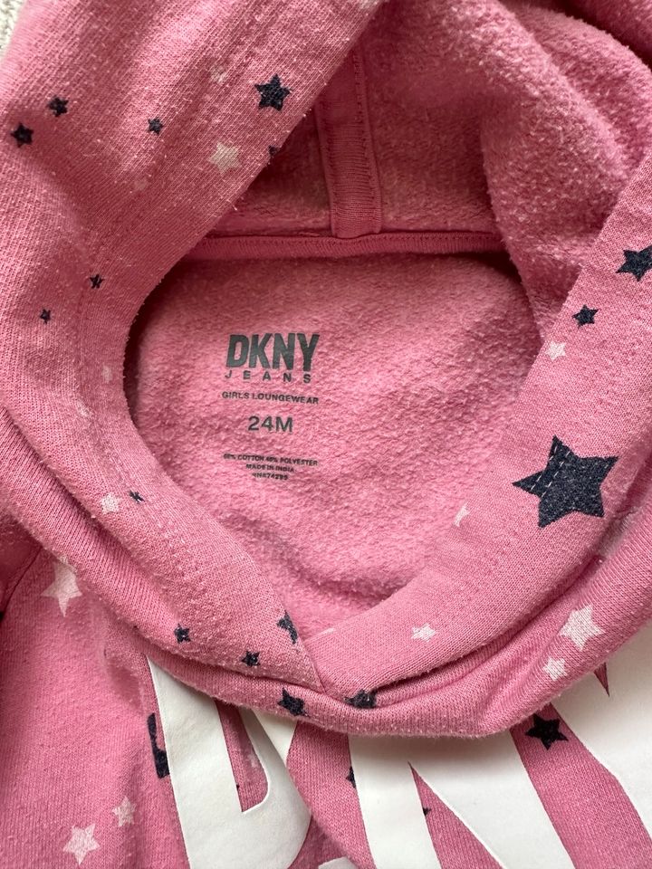 DKNY Sweatshirt und Hose Baby Set in Wiesbaden