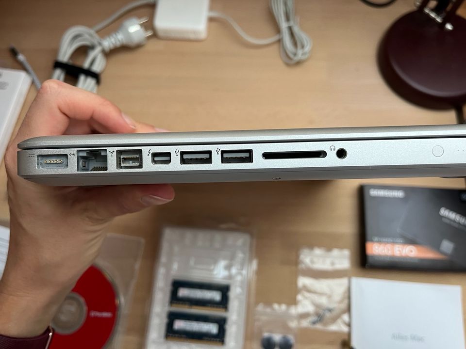 Apple Macbook Late 2011 500GB SSD 16GB Arbeitsspeicher in Untermeitingen
