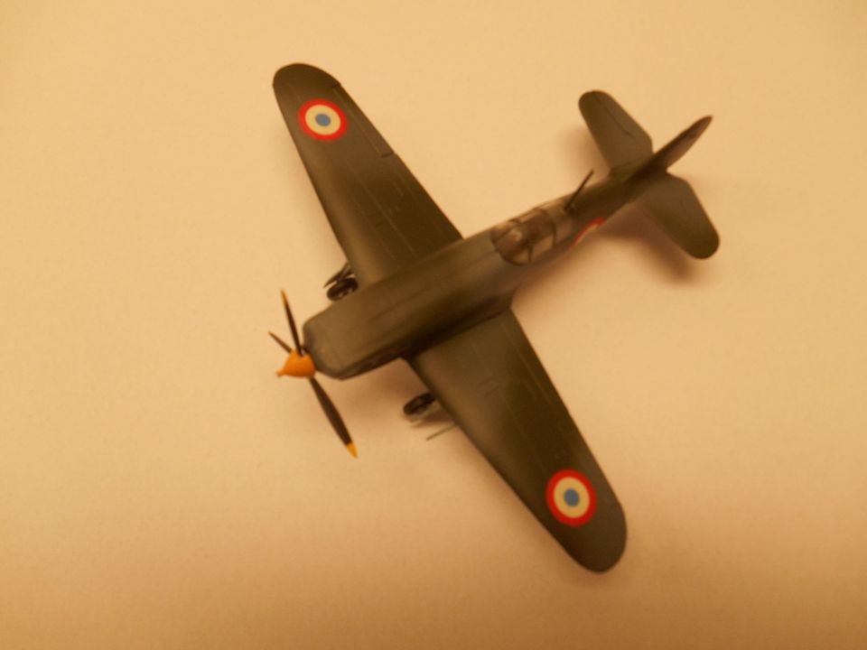 Modellflugzeuge 1:72 WWII Messerschmitt,Spitfire in Kruchten