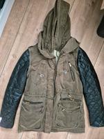 Zara Winterjacke & Weste Khaki schwarz S 36 Leder Fell Thüringen - Hermsdorf Vorschau