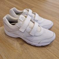 Reebok Schuhe mit Klettverschluss (Größe 44) Hessen - Echzell  Vorschau