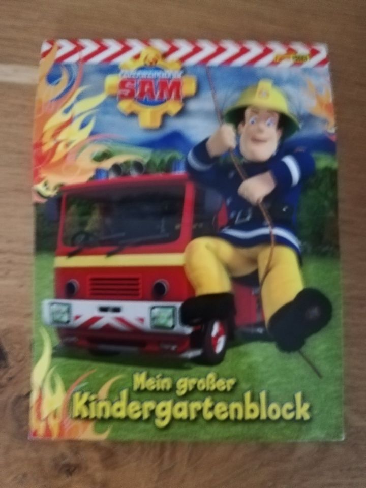 Feuerwehrmann Sam Set, Mütze Gr. 52/54, Schal & Kindergartenblock in Limbach