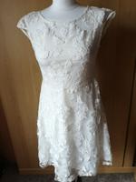Yessica Kleid beige naturweiß Spitze Blumen Gr.XS Bayern - Ebermannstadt Vorschau