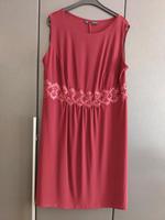 Kleid Weinrot Größe 48/50 Nordrhein-Westfalen - Delbrück Vorschau