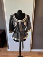 Schöne Jacke Tweed mit Gürtel Gr.38 Hessen - Bad Homburg Vorschau
