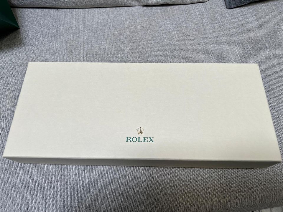 Original Rolex Seidentuch/Schal - Grün Neu mit Originalverpackung in Freudenberg