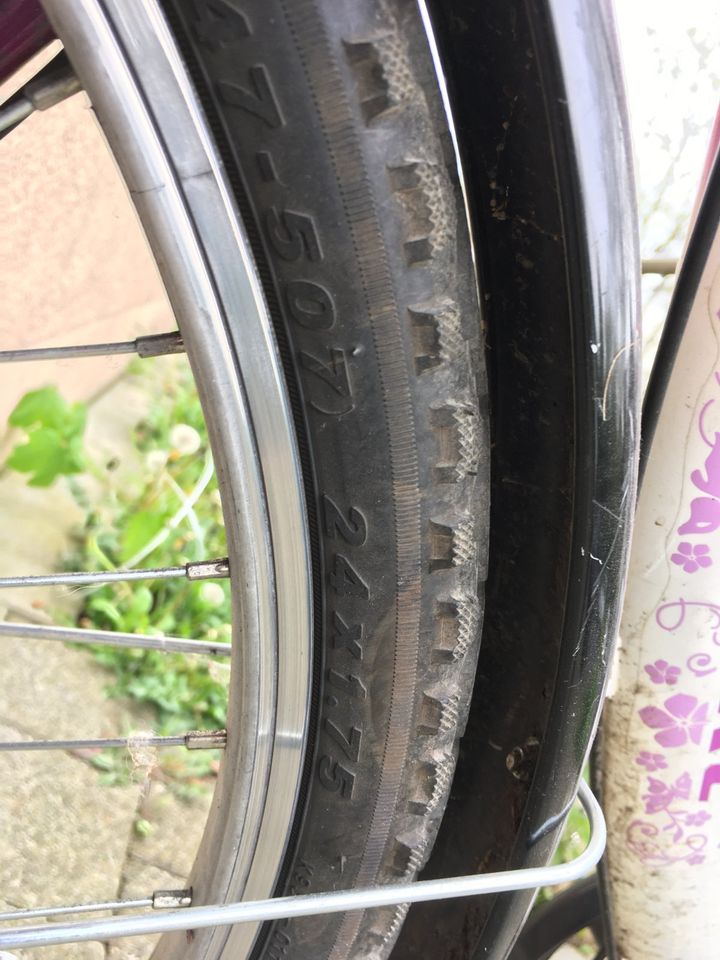 Konbike Mädchenfahrad 24 Zoll mit Korb in Köln Vogelsang