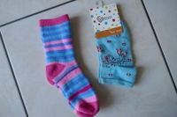 Neue Socken Thermosocken Ringe Blumen Größe 28 29 30 Baden-Württemberg - Malterdingen Vorschau