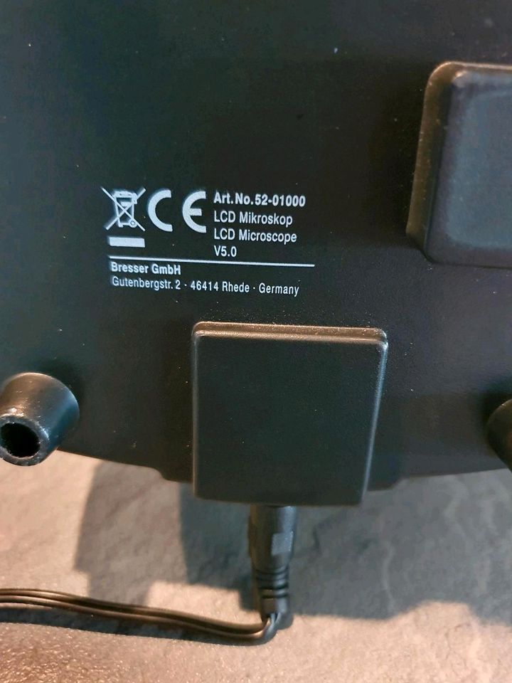 Bresser LCD Mikroskop 3,5 Zoll 50x - 2000x 5MP in Arenshausen