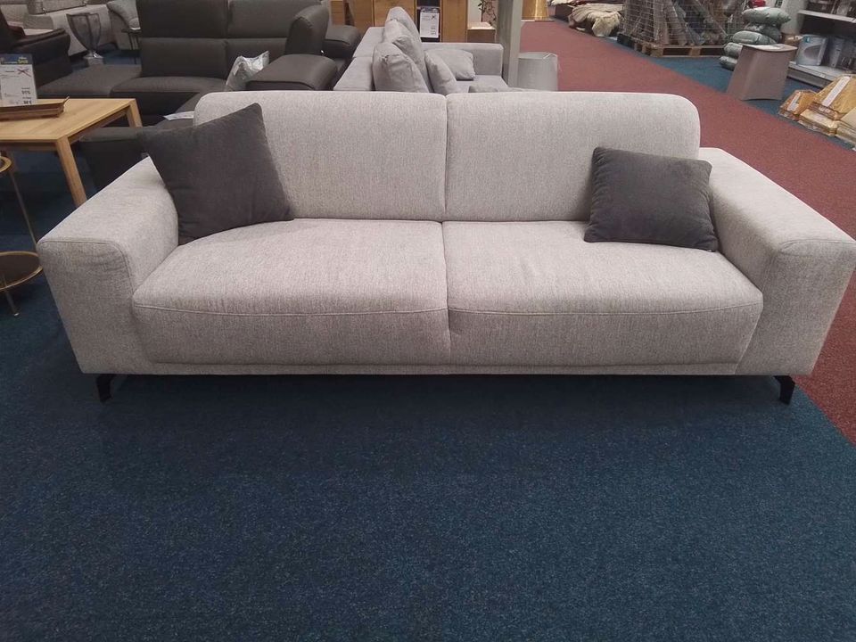 Polstersofa, statt 800€ in Wolfen