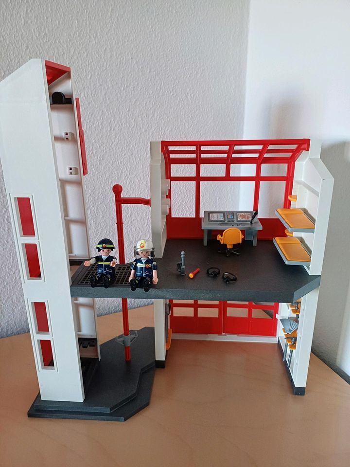 Playmobil - Feuerwehrstation mit Alarm 5361 in Neusäß