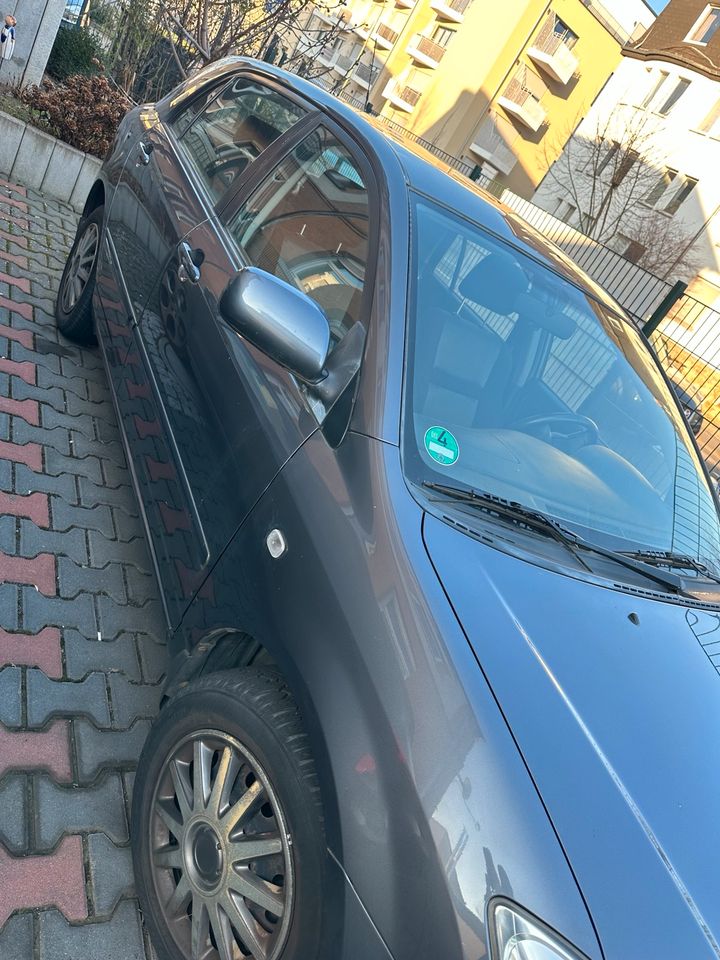 Toyota Corolla 1.4 Edition ‼️83.400KM‼️ in Gießen