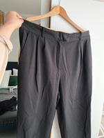 Elegante Bundfaltenhose Schwarz Gr. 46 H&M Berlin - Reinickendorf Vorschau