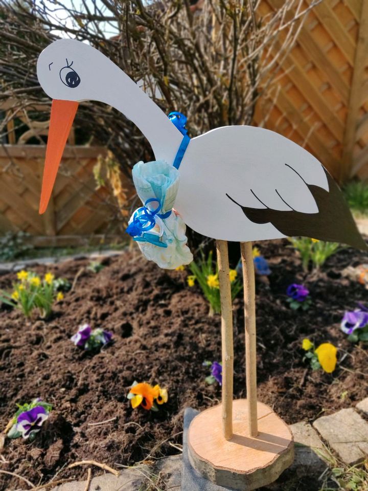 Storch, Holzstorch, Klapperstorch, Geburt, Geschenk, Baby in Benediktbeuern