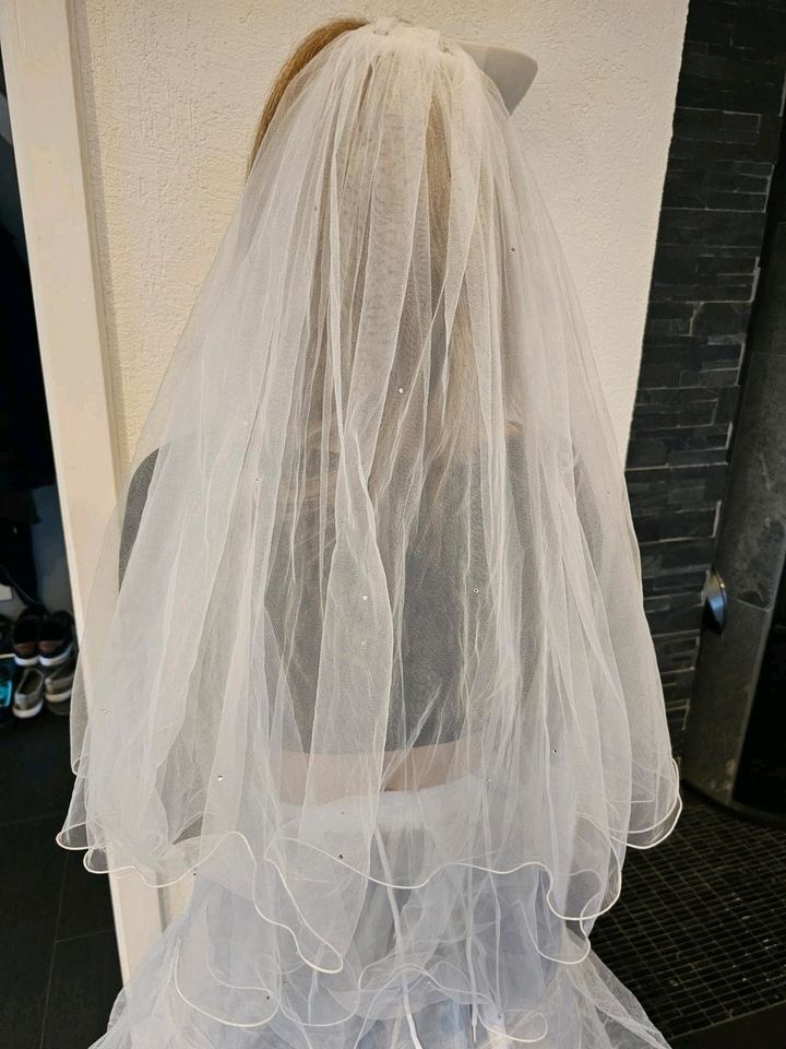 Brautkleid A Linie in Saarbrücken