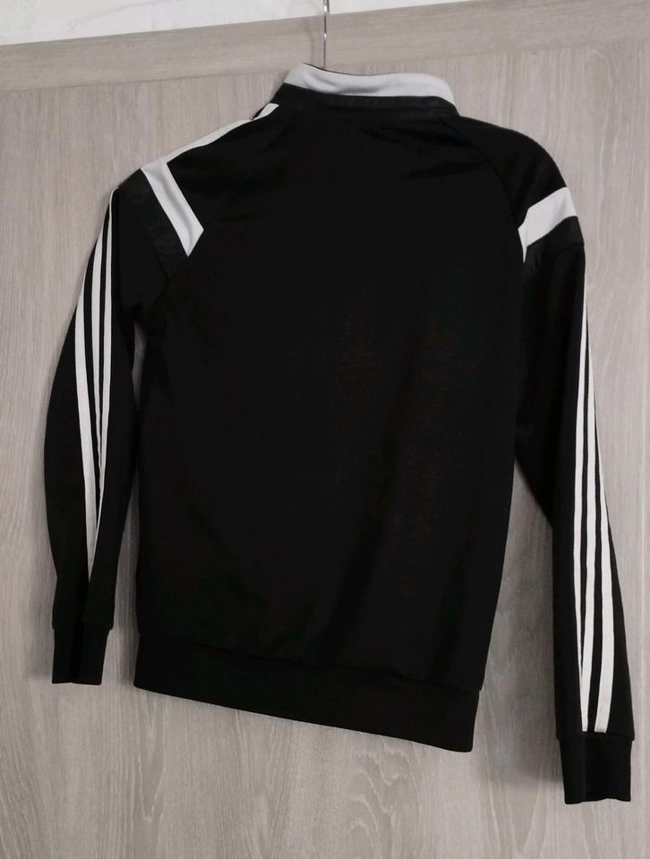 Adidas Jacke Gr. 140 - super Zustand in Ansbach