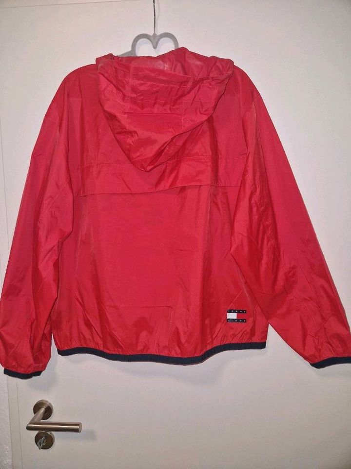 Tommy Jeans Windbreaker S neu in Gröningen