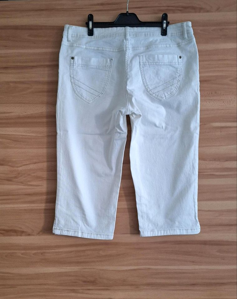 Jeans Hose, weiß, 3/4 Länge, kurz, Gr. 44 in Erding