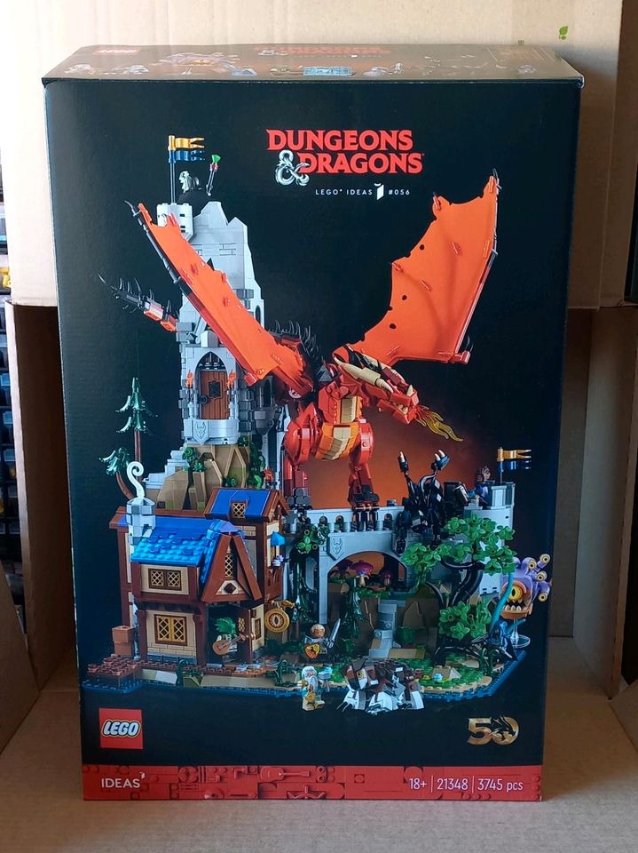 LEGO Ideas 21348 Dungeons & Dragons: Roter Drachen ohne Figuren in Karlsbad