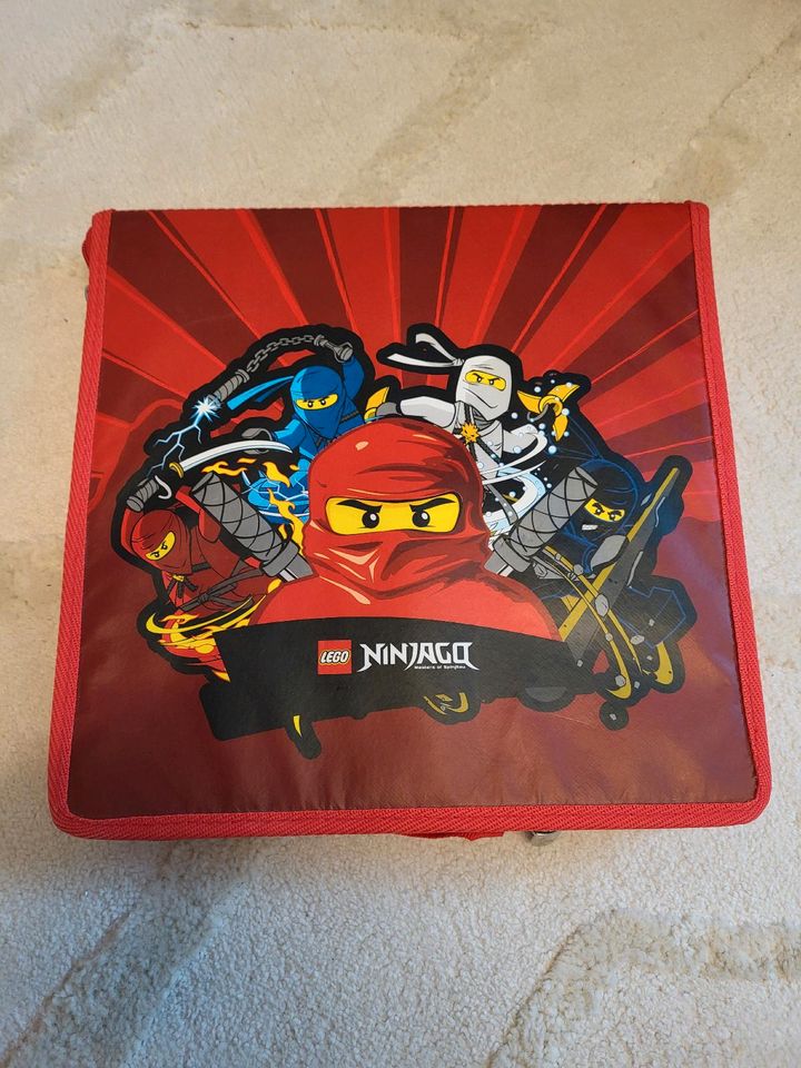 Lego Ninjago Konvolut / Karten/ Figuren / Zeitschriften / Set in Ichtershausen