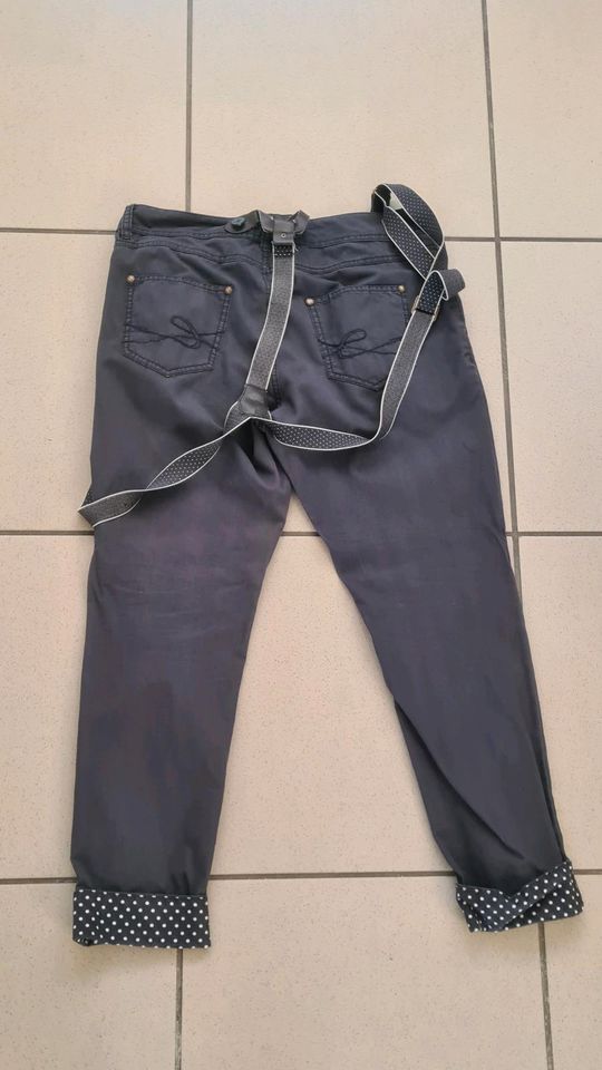 EDC 2 Chinos Damen Gr. 36 in Köln