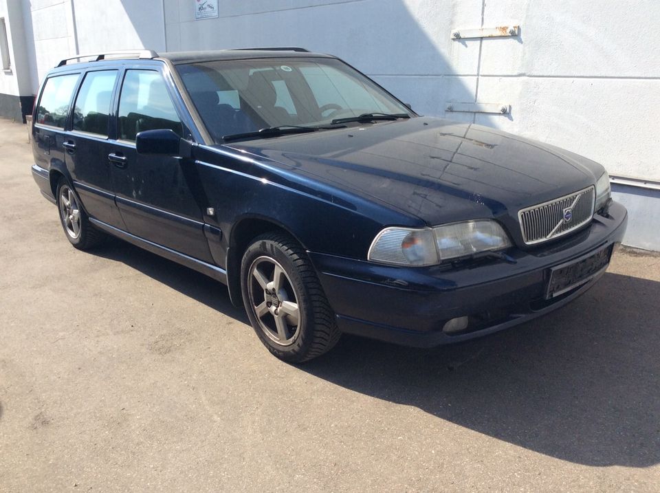 SUCHE VOLVO 240 740 850 940 960 V40 V50 V60 V70 S40 S60 S70 S80 in Langenhagen