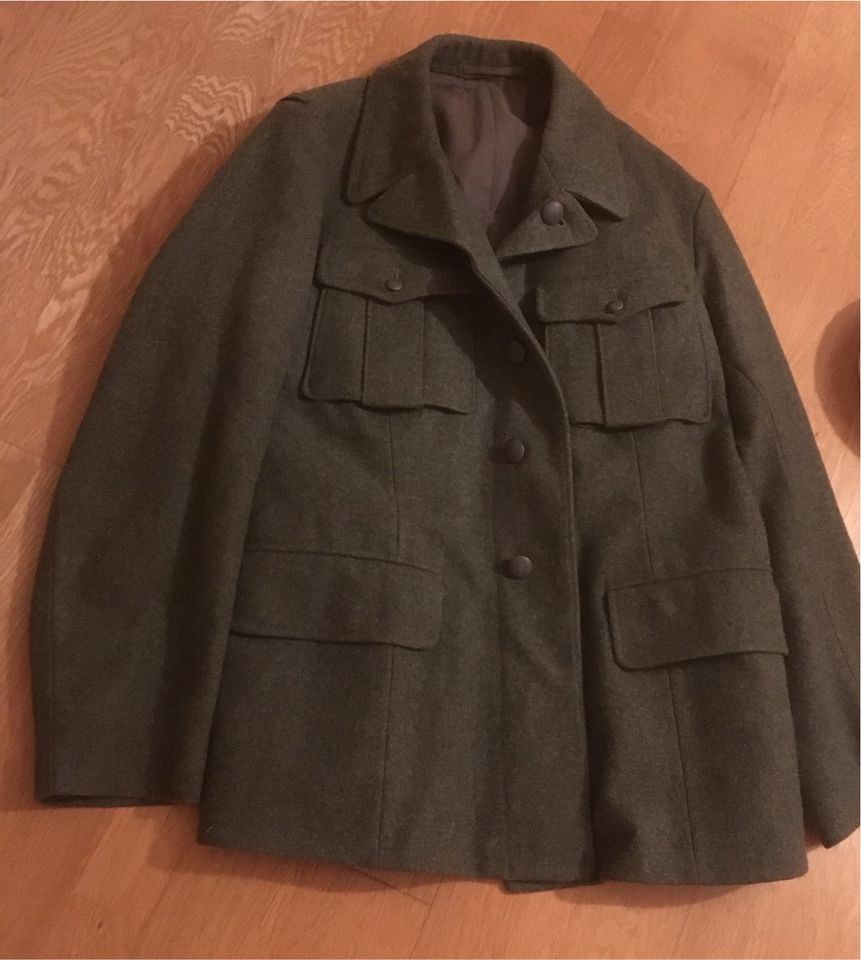 Zweiter Weltkrieg / Militär Jacke in Wehrheim