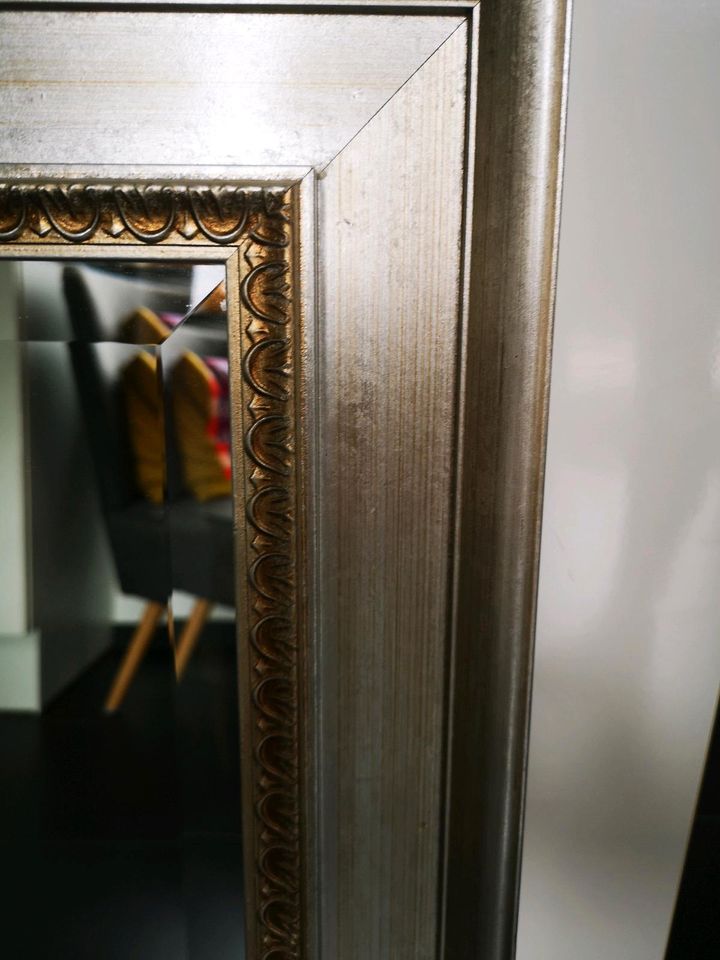 Spiegel 74cm x 74cm in Anröchte