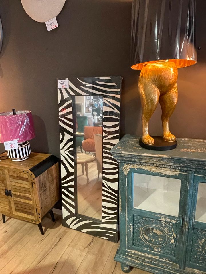 Spiegel im Jungle Chic Design Zebra Look 151x60cm in Wesel